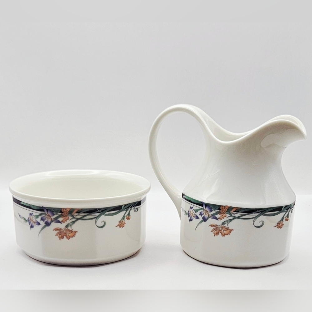 Royal Doulton Juno Creamer & Sugar Set Fine China Floral 1988 England